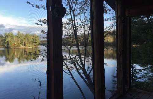 Negaunee Cabin | Waterfront Cedar Cabin Complete with Sauna