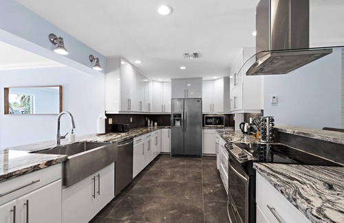 Fort Lauderdale House | Waterfront Heated Pool Home