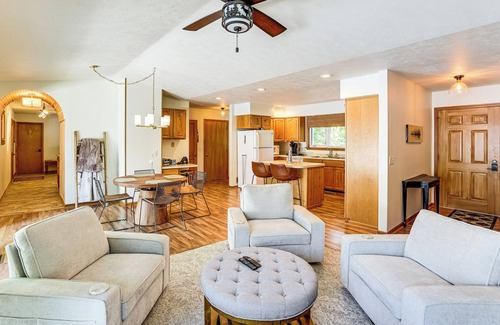 Grawn House | Waterfront Home on Duck Lake: 8 Mi to State Park!