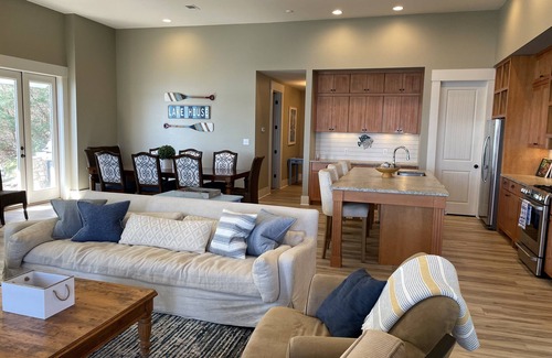 Alexander City House | Waterfront Lake Martin Home with Unbeatable Big Water Views!