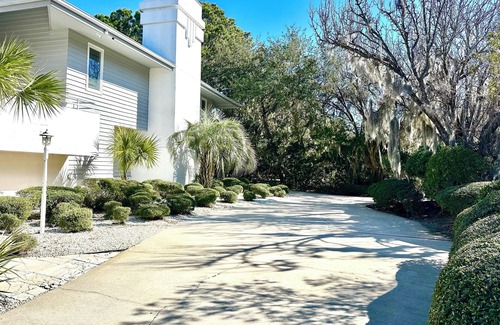 Debordieu Colony House | Waterfront Luxury Home w 5 bd-5.5 bath, private pool situated on 1 acre property