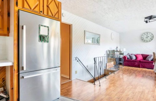 Amherst Ski Chalet | Waterfront, Nature + activities. Close to Tremblant and the superb Omega Park