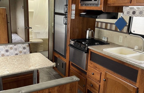 Blind Bay Resort | Waterfront RV Accommodation in Blind Bay Resort on Shuswap Lake Beach