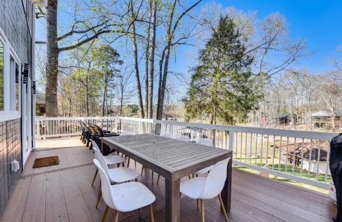 Troy House | Waterfront Troy Home with Private Boat Dock!