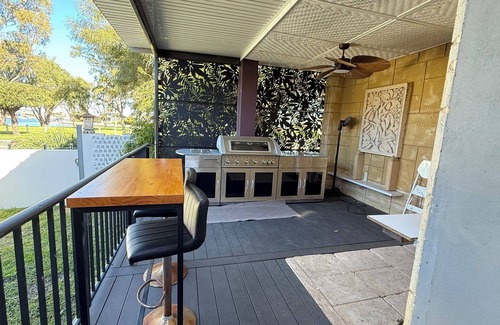 South Yunderup House | Waterlink Retreat - canal views with easy access to both the canal and the river