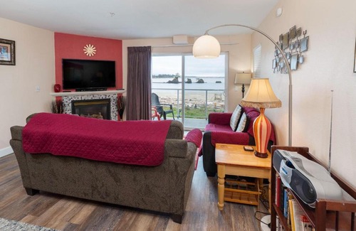 Lincoln City House | Waters Edge 207