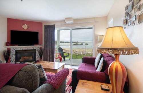 Lincoln City House | Waters Edge 207