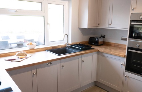 St Brides Cottage | WATERS EDGE, pet friendly, country holiday cottage in Dale