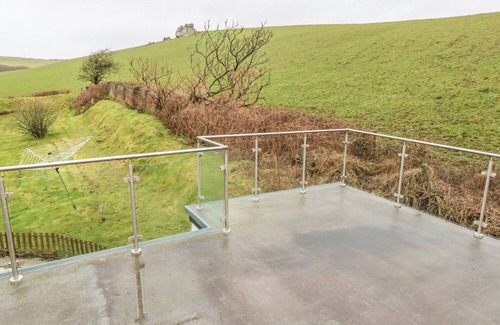 St Brides Cottage | WATERS EDGE, pet friendly, country holiday cottage in Dale