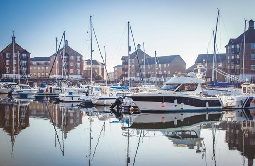 Eastbourne House | Waters Edge - stylish marina retreat