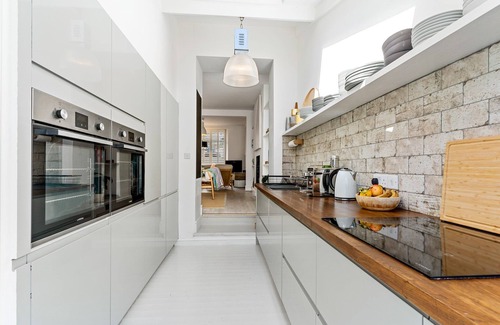 Flushing House | Waterside house with sea views & log burner