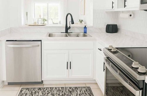 Kissimmee Villa | WaterView 4 miles to Disney 3Br 2Ba Pool Home