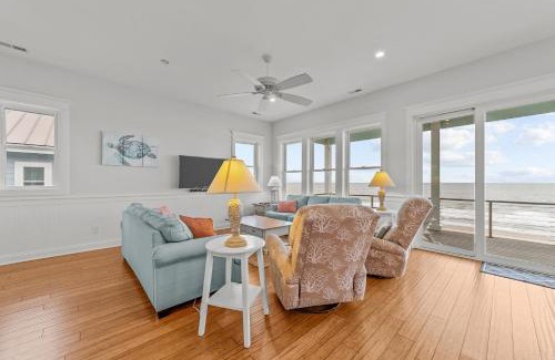 Oak Island House | Wave Watcher