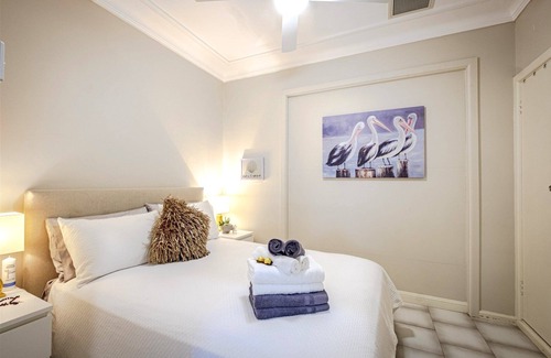 Central Coast House | Waves at Wamberal, Wamberal