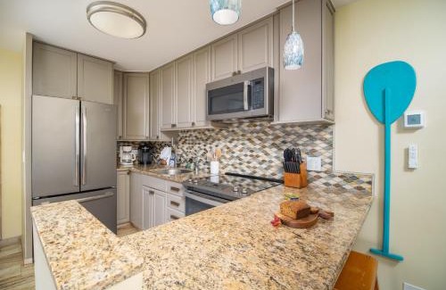 Kihei Apartment | WBH D227 Aloha Lai - Breathtaking Ocean Views