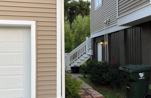 Charleston Apartment | We are 4.8 driving miles from Shipyard Park.