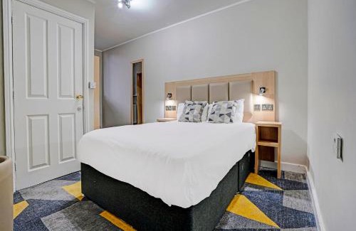 Salford Hotel | Weaste Hotel, West Manchester Hotel