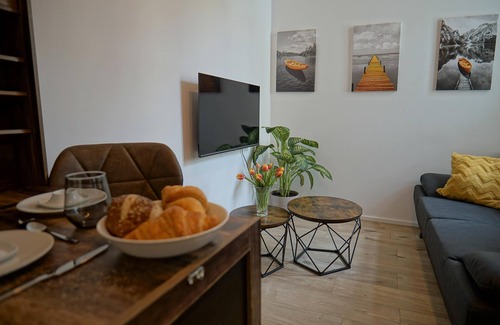 Brandenburg an der Havel Apartment | Welcome to HOGULU - House 1, Apartment 4 in Brandenburg an der Havel!
