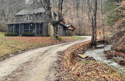 Gnaw Bone Cabin | Welcome to Brooks Run - A 1920’s Cabin in Beautiful Brown County, Indiana