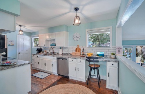 Port Royal House | Welcome to Camellia's place, Family friendly