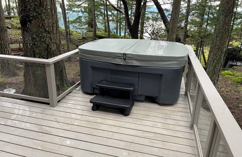 Mayne Island Cabin | Welcome to Cloud 99!