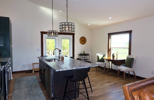 Versailles House | Welcome to FarRhode Stable! A new, charming, 3 bedroom, 2-bathroom luxury condo perched above a beautiful barn. You will feel like a true Kentuckian with the gorgeous views of horses, cattle, donkeys, & even ducks! Book now for a perfect stay!