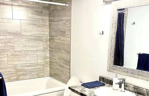 Kamloops House | Welcome to Saddleback Suite!