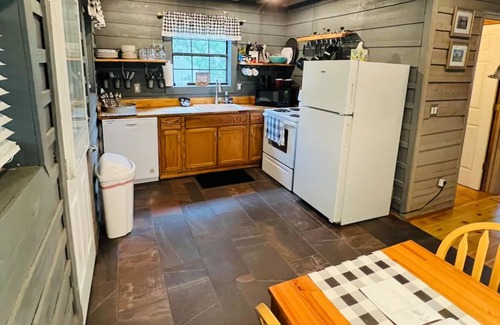 Rising Fawn Cabin | Welcome to Scenic Solitude Cabin at the Preserve.