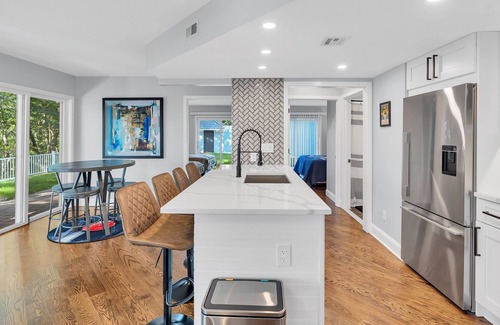 Shark River Hills House | Welcome to the Overlook Manor, saltwater pool, spa,2acres of private fenced in.