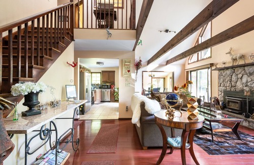 Round Top House | Welcome to the Shangri-La Chalet in The Catskills! Longterm rentals welcomed