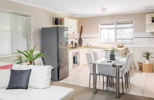 Bracken Ridge House | Welcome to this beautiful 3BR property in the heart of Bracken Ridge, QLD!