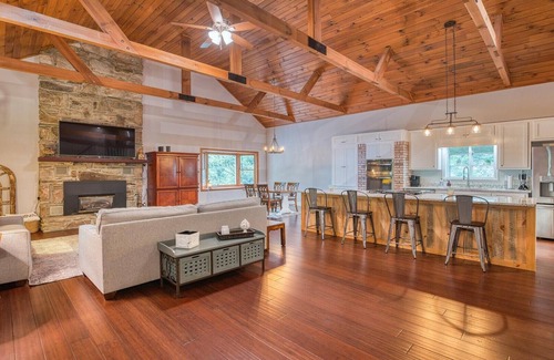 Waynesville House | Welcome to Water Rock Escape