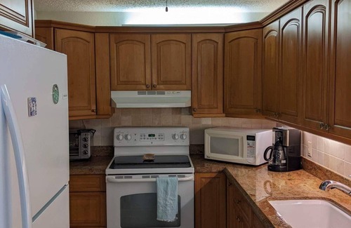 Palm Beach Shores Condo | Welcome to your Private Beach!