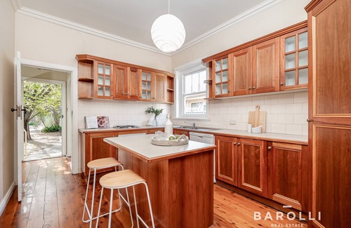 Shepparton House | Welcome to your perfect getaway in the heart of Shepparton! Nestled in the CBD