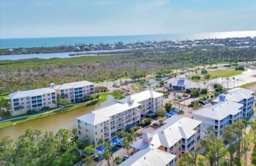 Cape Haze Condo | Welcome to your slice of paradise.