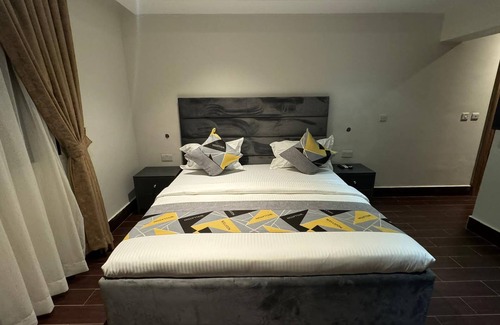Maitama Hotel | Wellaton Suite