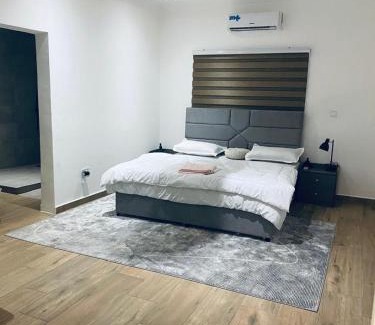 Accra Hotel | Wellbeing hide away