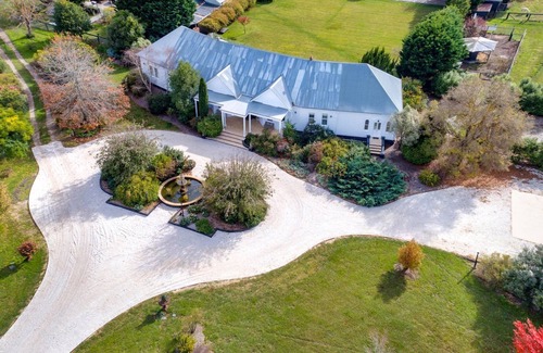 Medway House | Wembley House, Southern Highlands