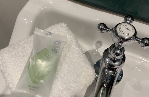 Lanchester House | West bound - Luxurious, Elegant and Quiet