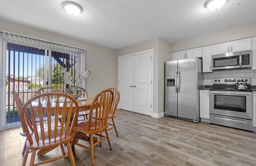 Springfield Apartment | West Side Cozy Home, Pet Friendly