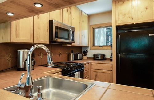 Vail Villa | West Vail Basecamp - On Free Bus Route!