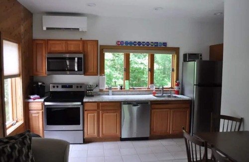 Jamaica Apartment | West Wing at Mantana Meadows on the West River