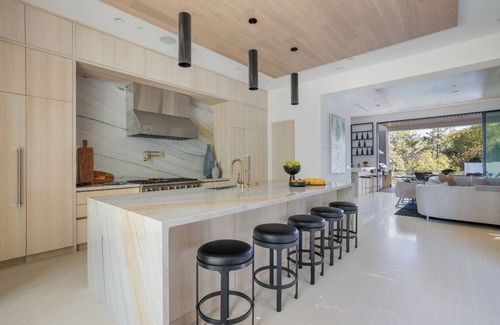 Encino Villa | Westfall - Unparalleled Modern Luxury Estate with Infinity Pool & Spa