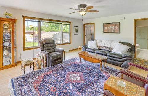 Columbiana Apartment | WFH-Friendly Columbiana Vacation Rental with Deck!
