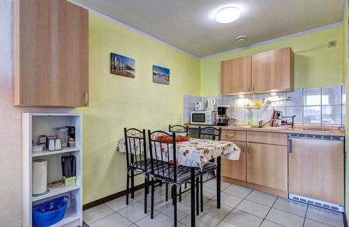 Karlshagen Apartment | WG 3 - Hinterhaus - Karlshagen, House Boettcher