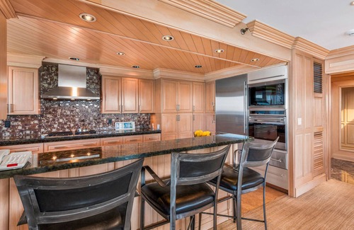 Kaanapali Condo | Whaler 1201 – The Crown Jewel – Luxuriously Remodeled 12th Floor Oceanfront Royal Penthouse!