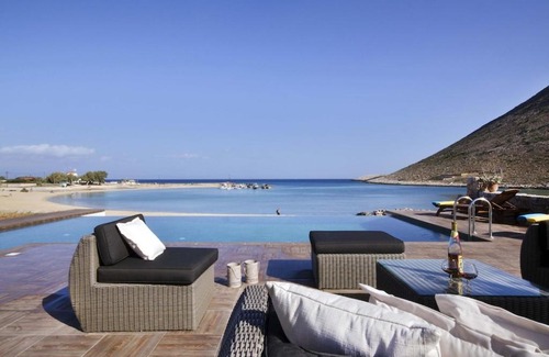 Stavros Villa | When the pool touches the sea..