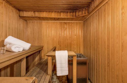 Jindabyne Ski Chalet | Whispering Pines 4