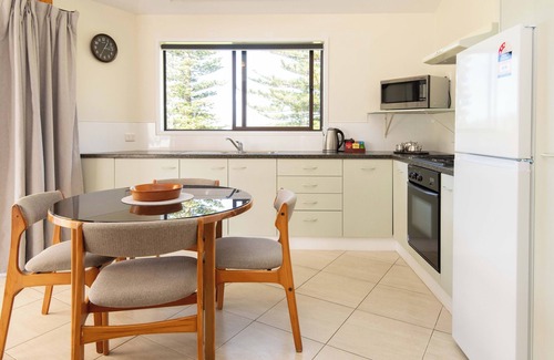 Norfolk Island Apartment | Whispering Pines