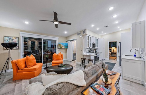 Jupiter Farms House | Whispering Woods Cottage - A Tranquil Escape